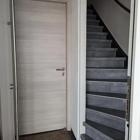 Gemuetliches In Der Modernen Schwalbennest Im Eg Links Apartmán *