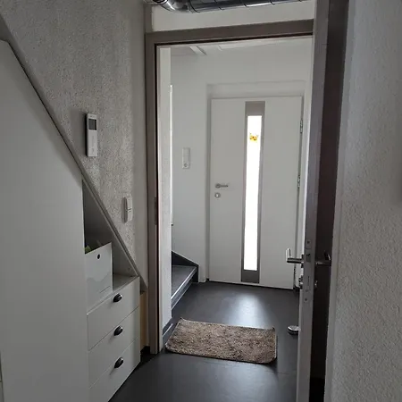 Gemuetliches In Der Modernen Schwalbennest Im Eg Links *